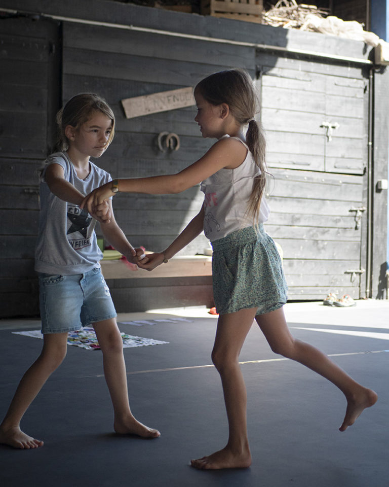 stage danse expressive enfants 2023 : Danser à deux