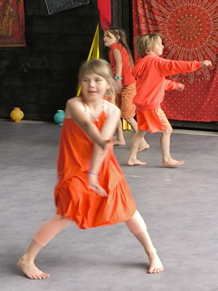 danse libre enfants 7-10 ans